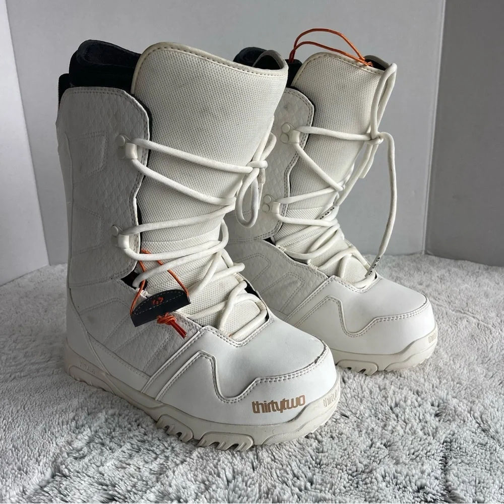 THIRTY TWO Shifty Women’s Snowboard Boot Size 9.0